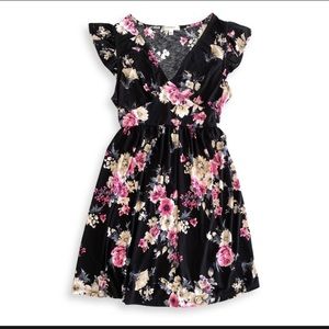 NWOT (boutique buy) Floral Dress Size Medium